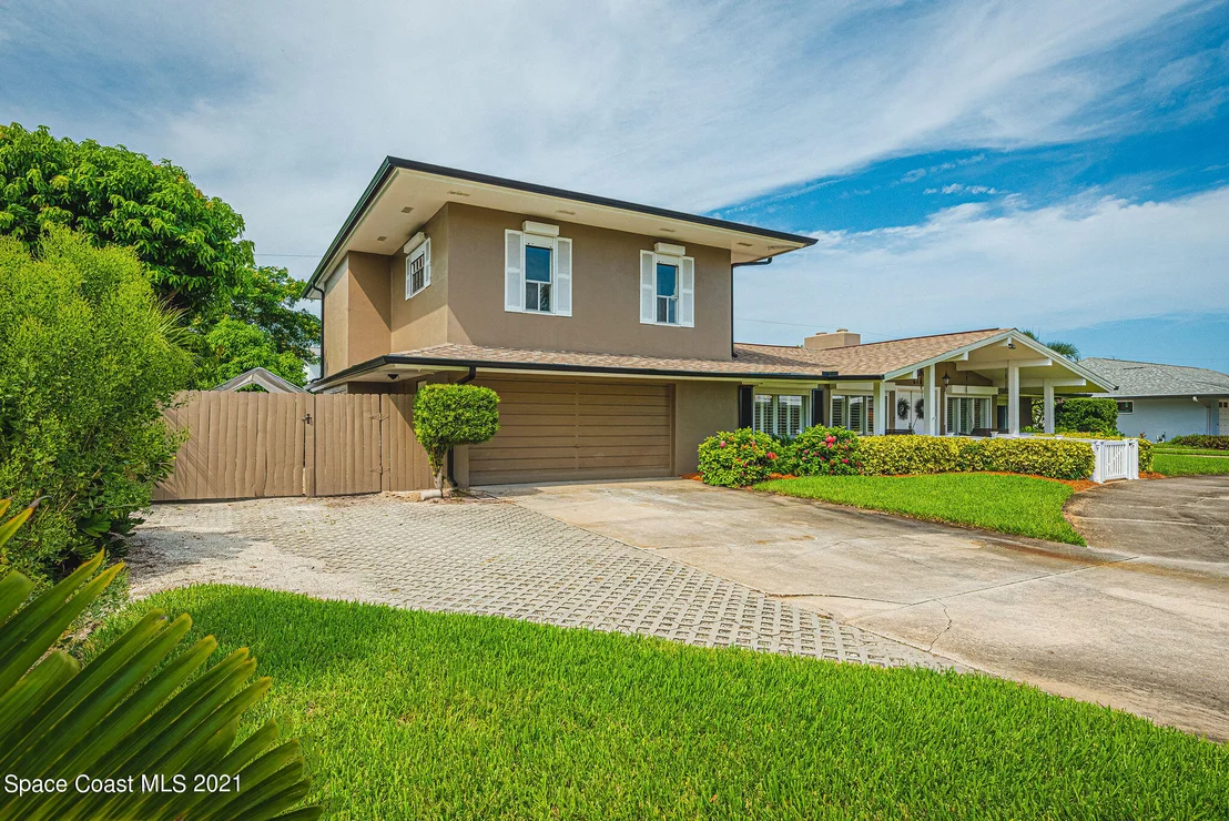 Photo of 616 Hibiscus Trail