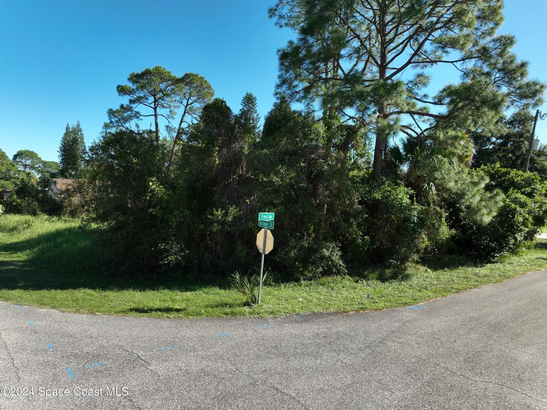 Photo of 6643 Emil Avenue