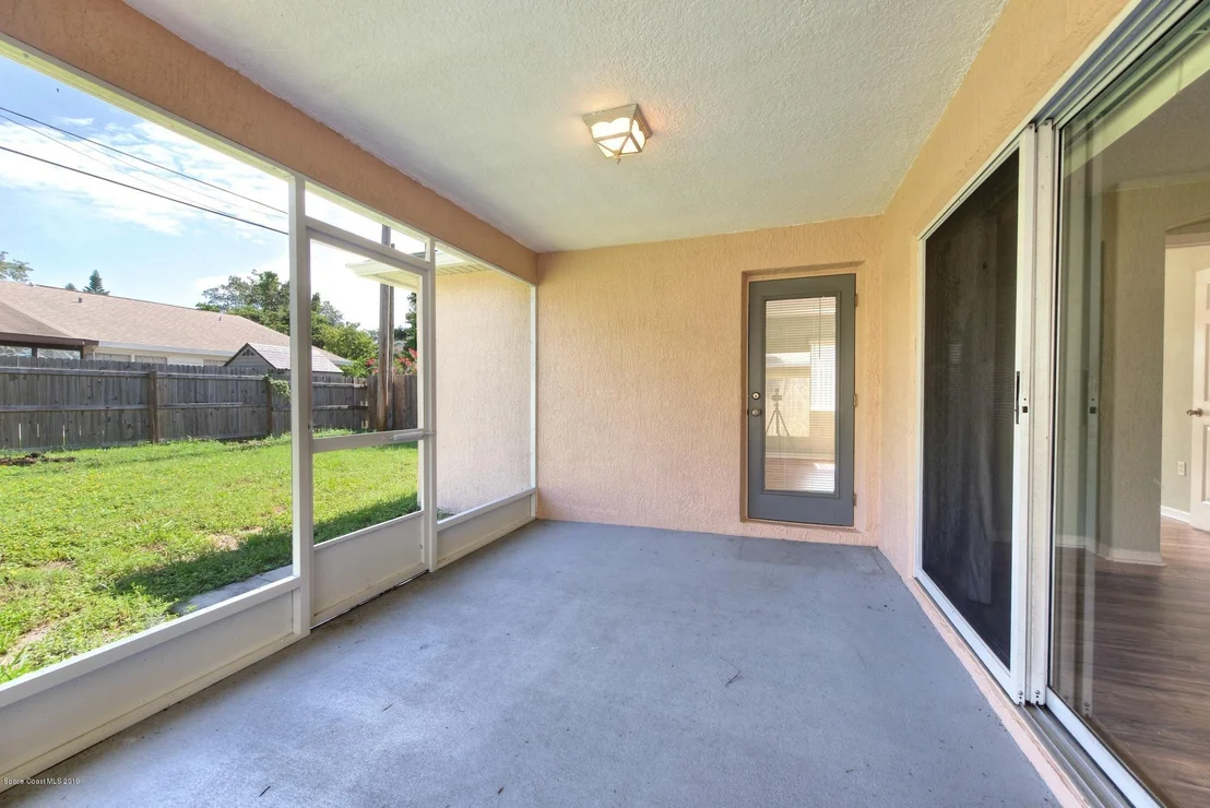 Photo of 1768 Palm Ridge Road