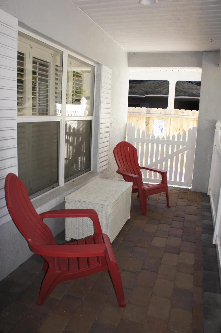 Photo of 555 Old Oak Street