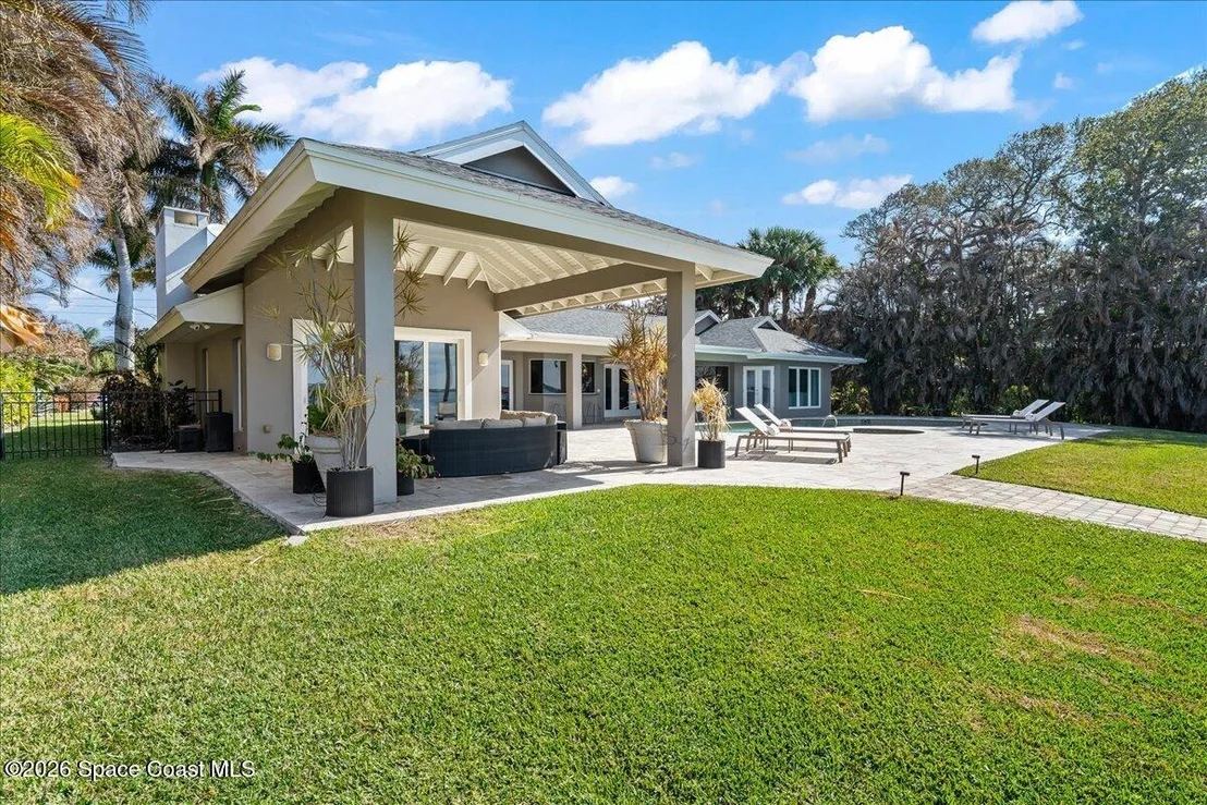 Photo of 408 Riverside Drive