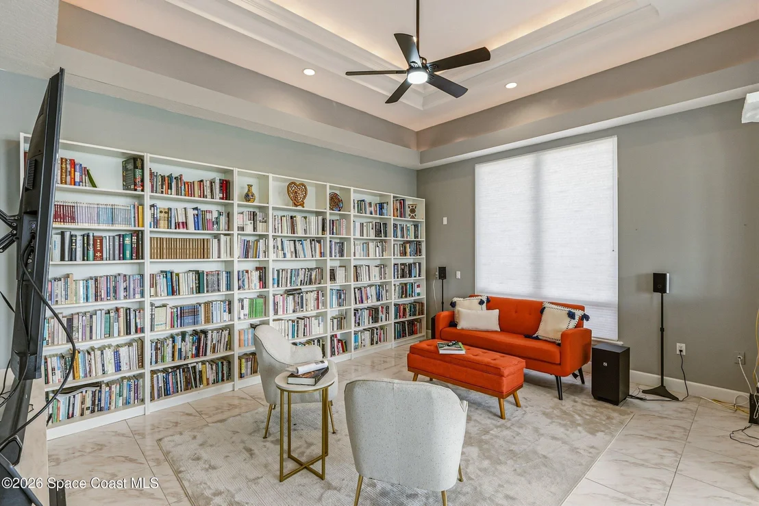 Photo of 699 Palmer Way