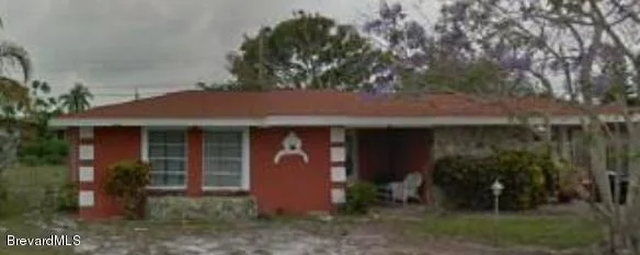 Photo of 936 Darwin Lane NE