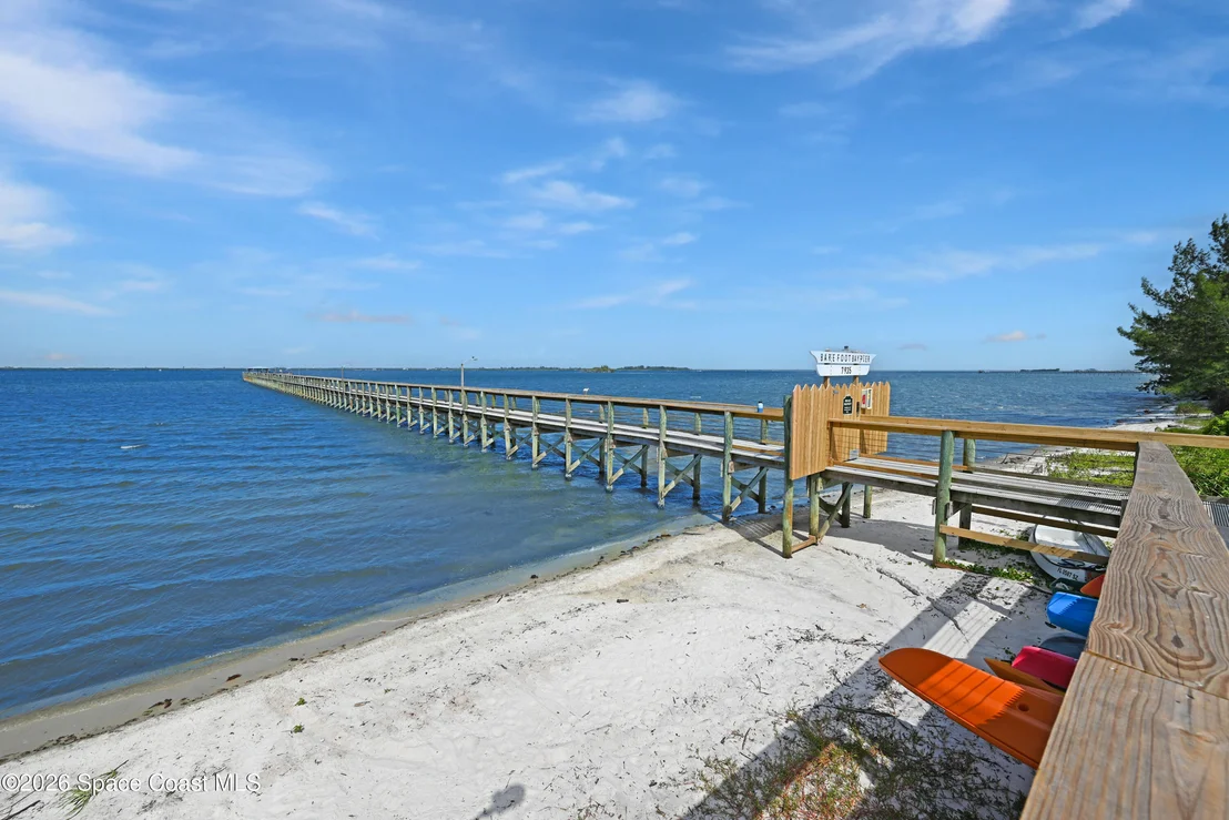 Photo of 451 E Egret Circle
