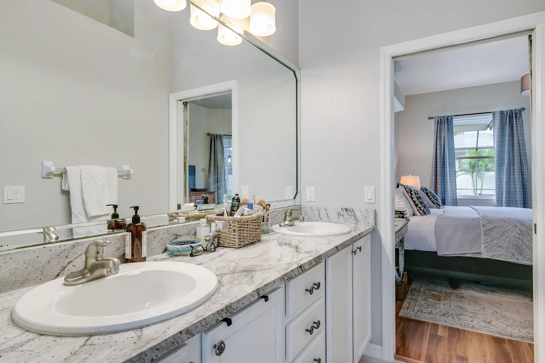 Photo of 6017 Arlington Circle