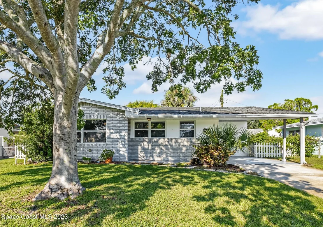 Photo of 696 Teak Drive
