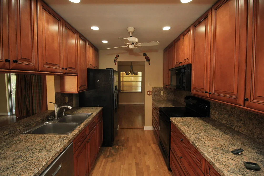 Photo of 1441 Meadowbrook Road NE