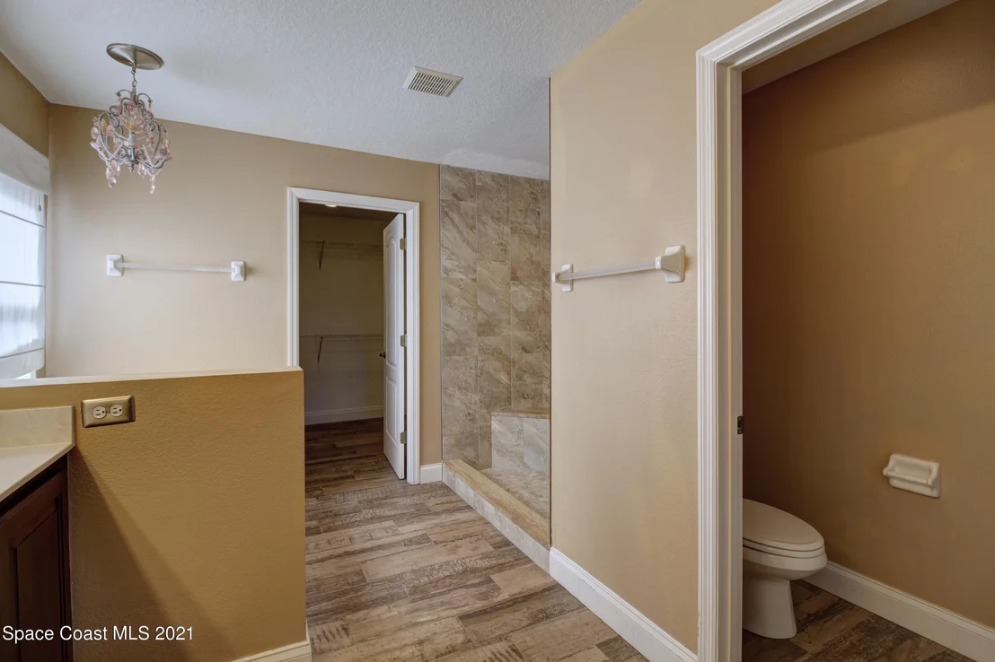 Photo of 2231 Bridgeport Circle