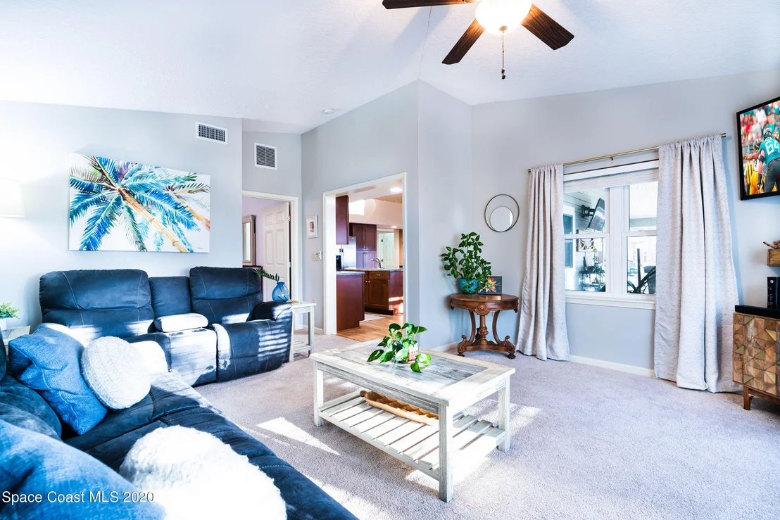 Photo of 1732 Hammock Circle W