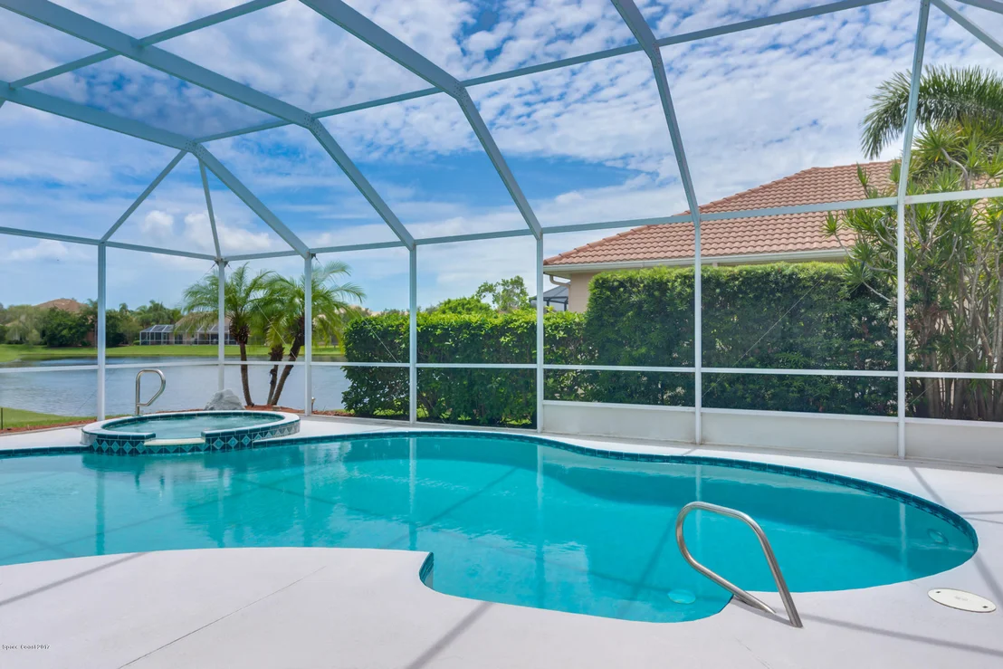 Photo of 689 Nicklaus Drive