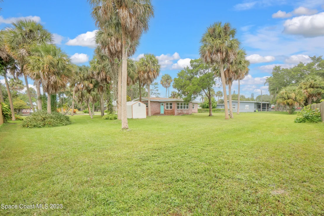 Photo of 1705 Academy Drive