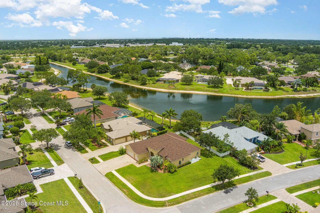 Photo of 291 Devlin Court SE