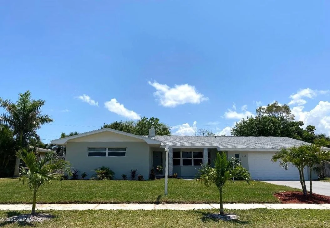 Photo of 385 Hamlin Avenue