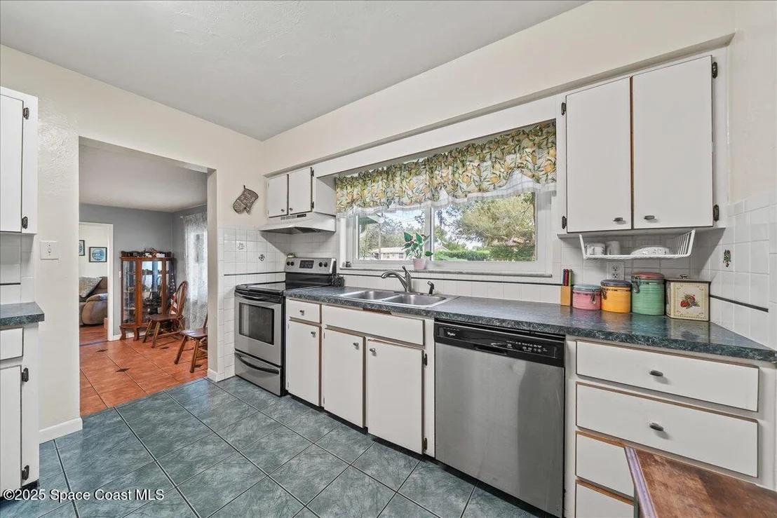 Photo of 4111 Pecan Street
