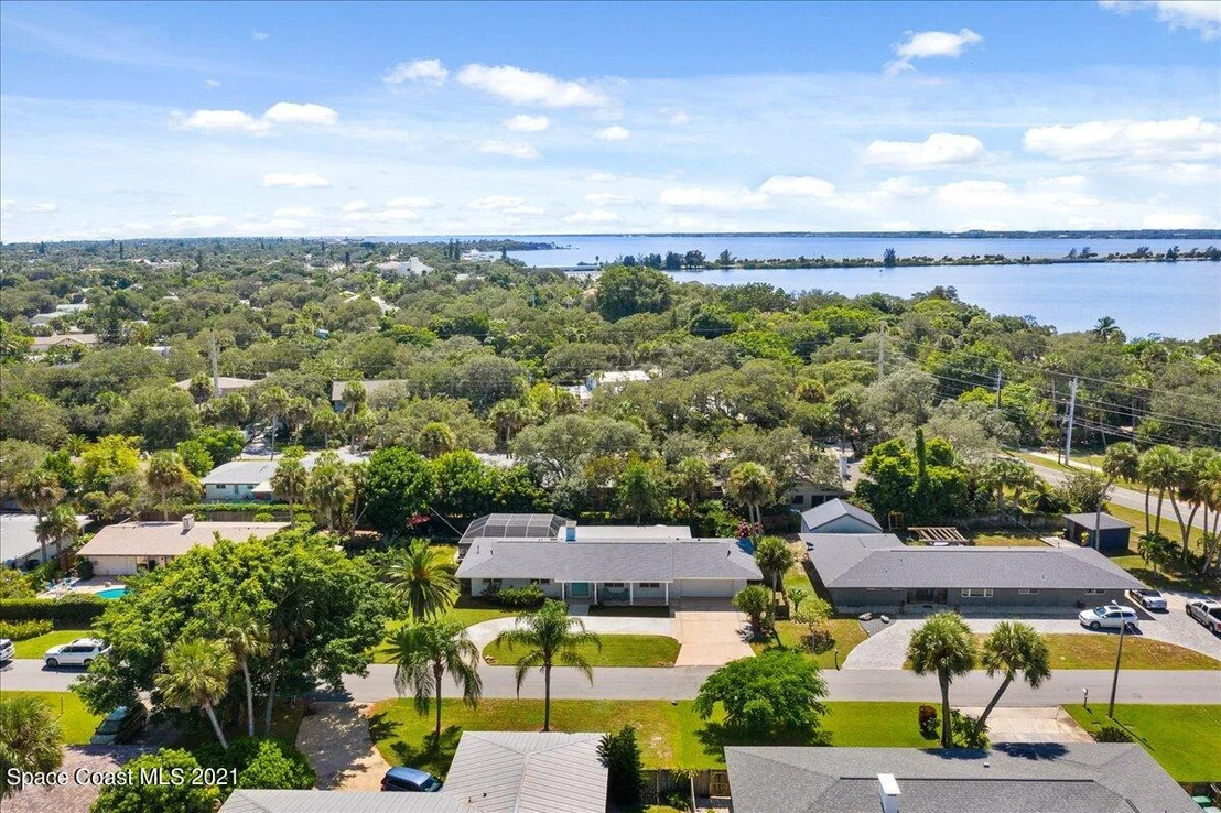 Photo of 585 Bahama Drive