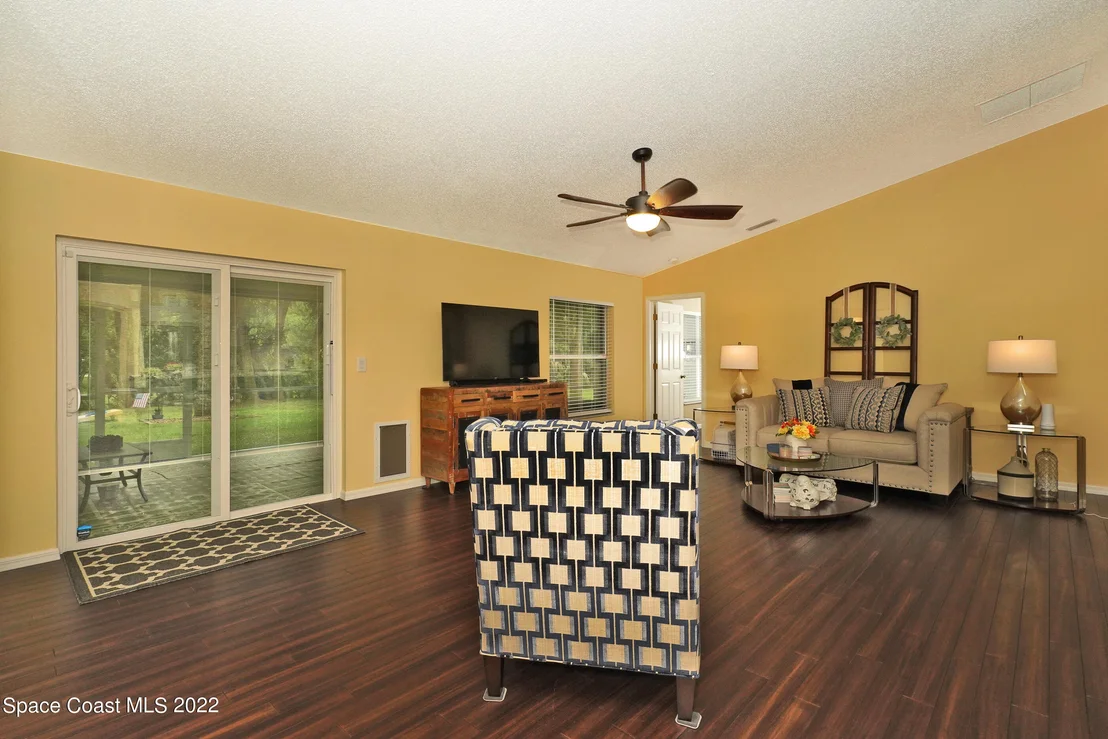 Photo of 6035 Adele Street