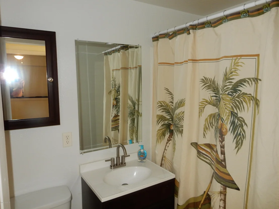 Photo of 404 Iris Lane