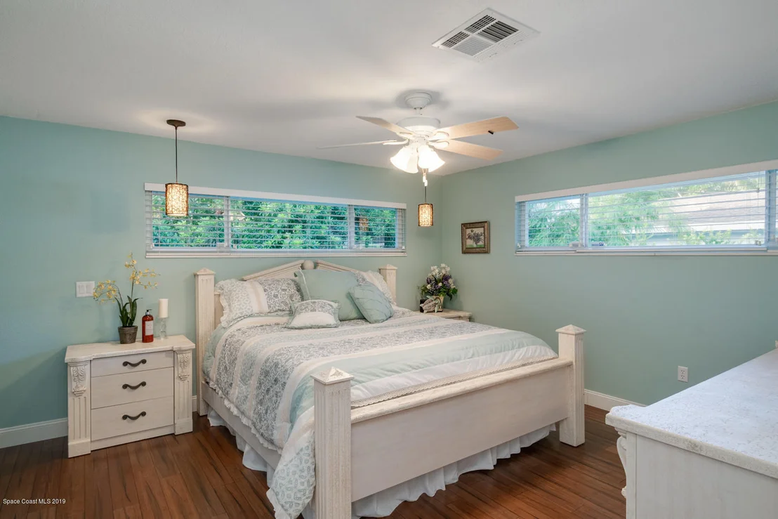 Photo of 484 Oak Ridge Drive