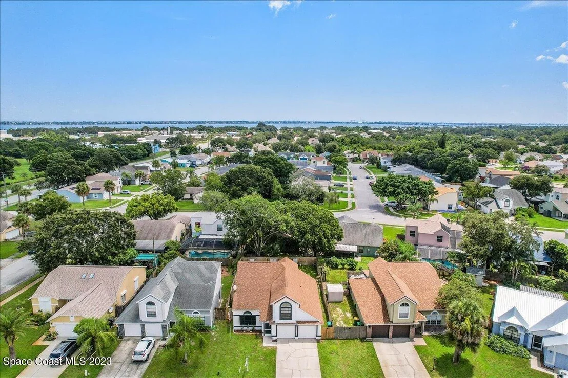 Photo of 1537 Clover Circle