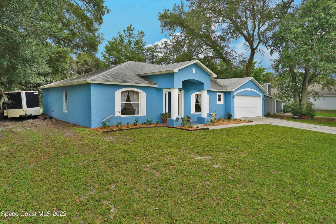 Photo of 6035 Adele Street