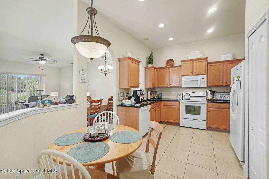 Photo of 1022 Eleuthera Drive NE