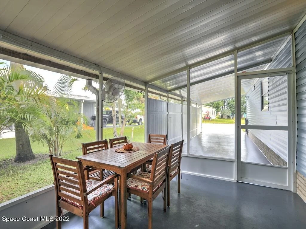 Photo of 7560 Blackhawk Road
