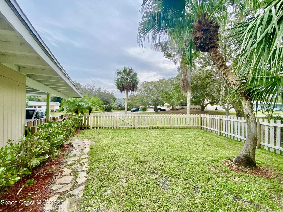 Photo of 2332 Saint Andrews Circle