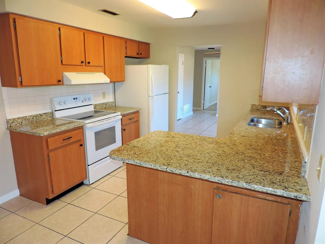 Photo of 930 Grant Road