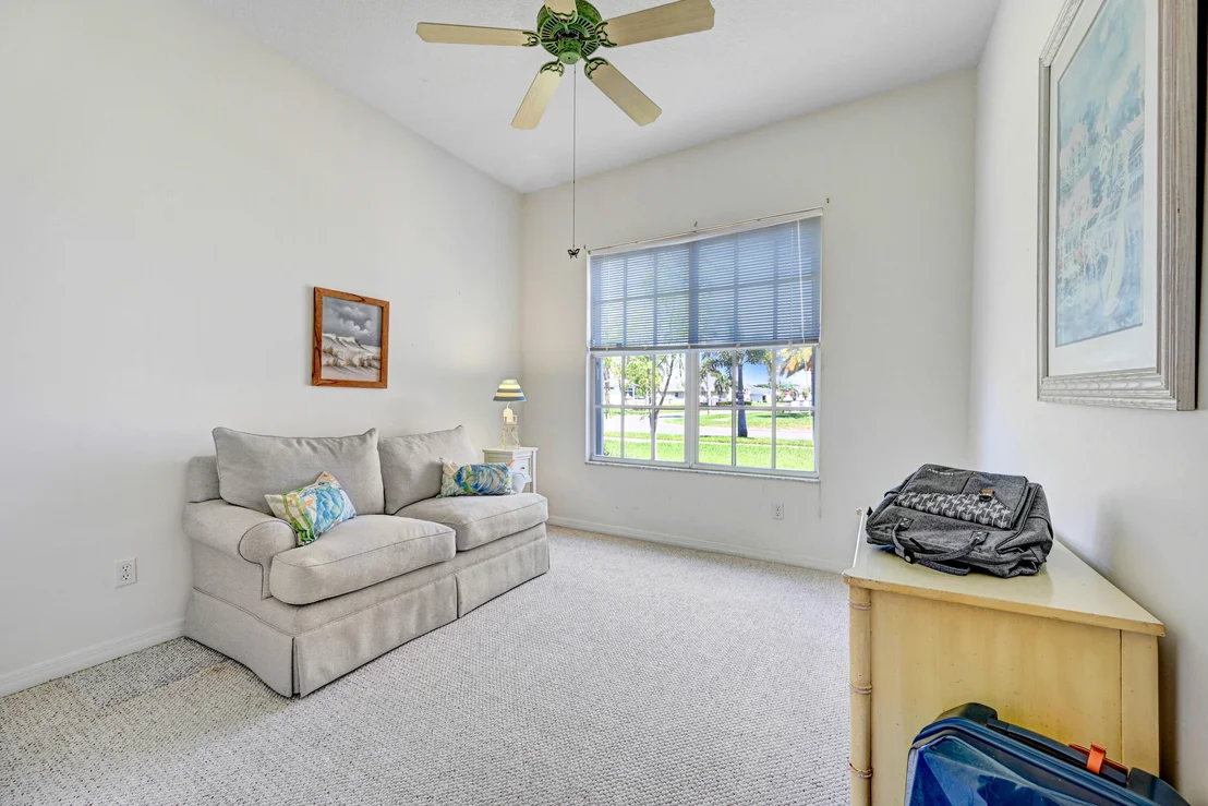 Photo of 2299 Addington Circle