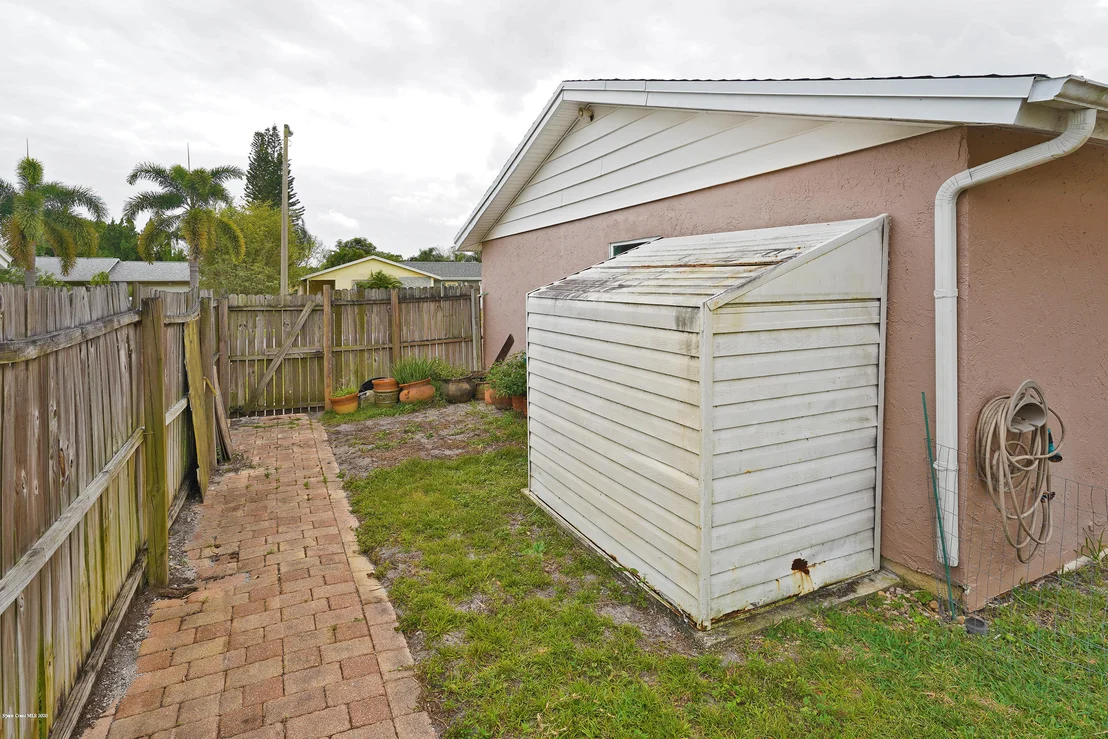 Photo of 2880 Lancaster Road
