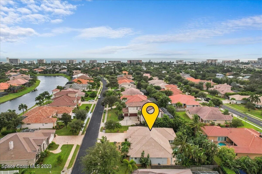 Photo of 373 Flanders Drive