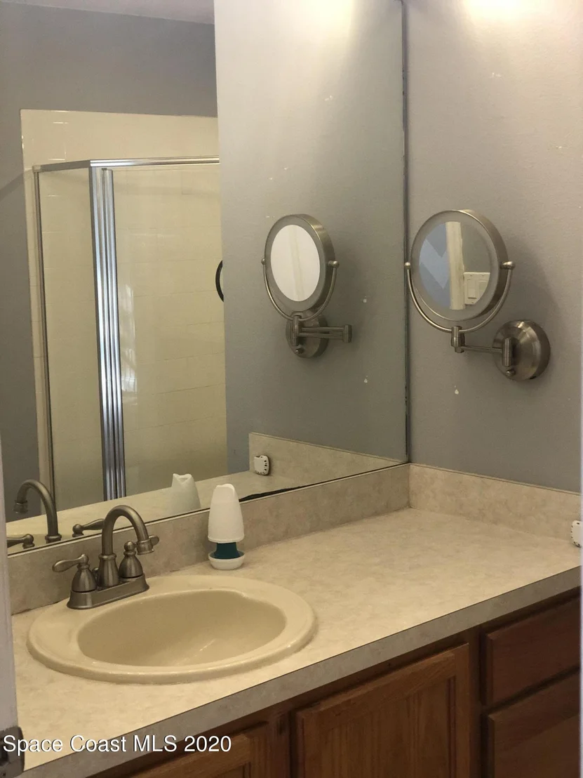 Photo of 828 Laurel Drive