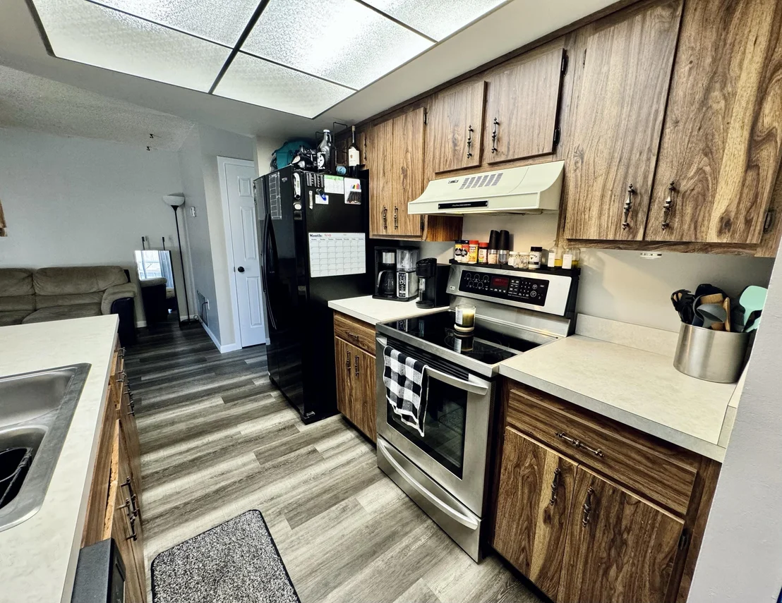 Photo of 1037 Sycamore Drive