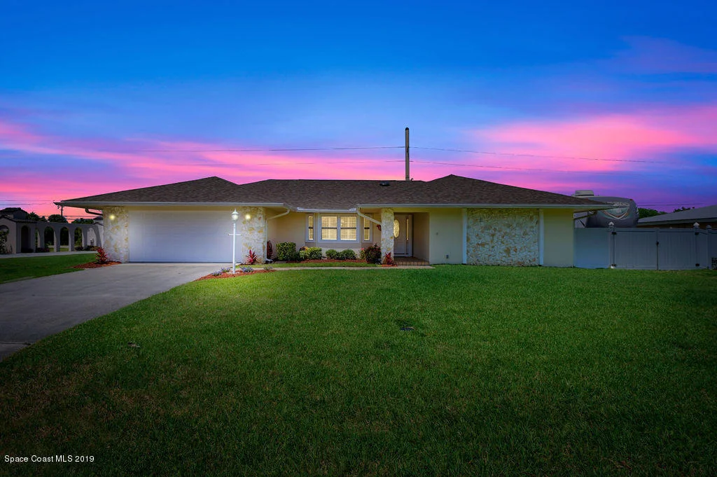 Photo of 572 Spindle Palm Drive