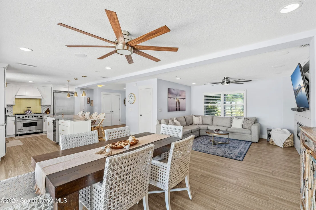 Photo of 417 Riverview Lane