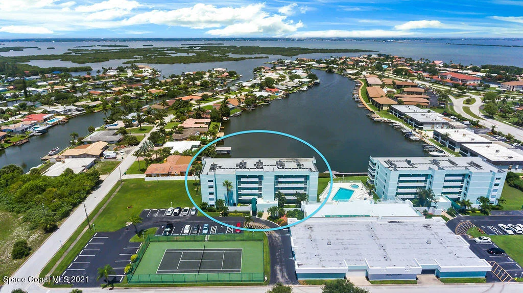 Photo of Unit 1104 at 1700 Commodore Boulevard