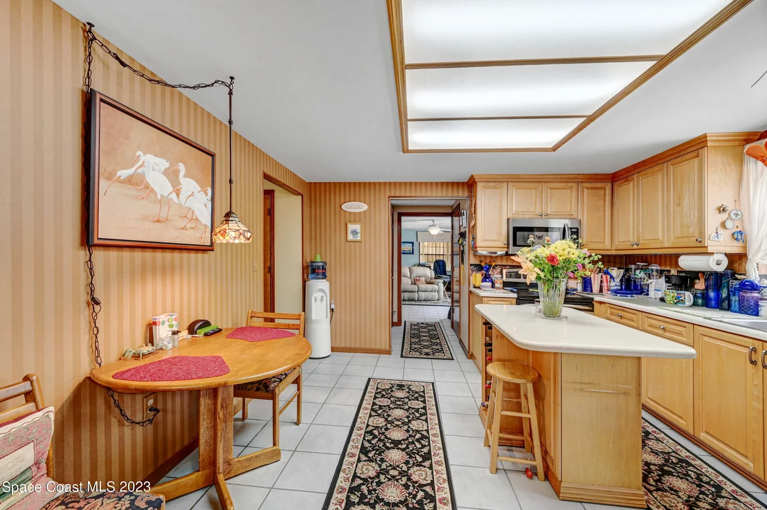 Photo of 1102 Fairlawn Drive