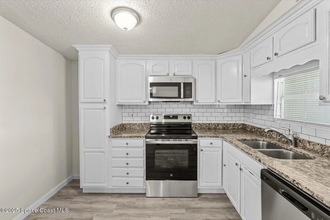 Photo of 7506 Roberts Road