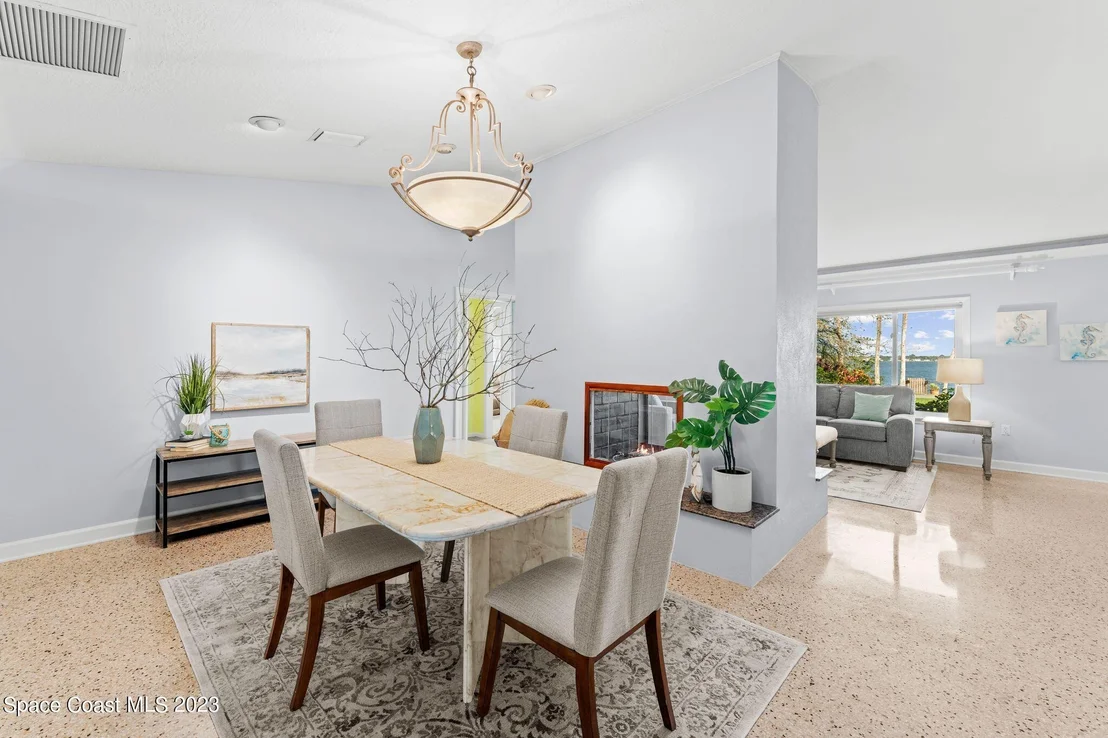 Photo of 1455 Rockledge Drive