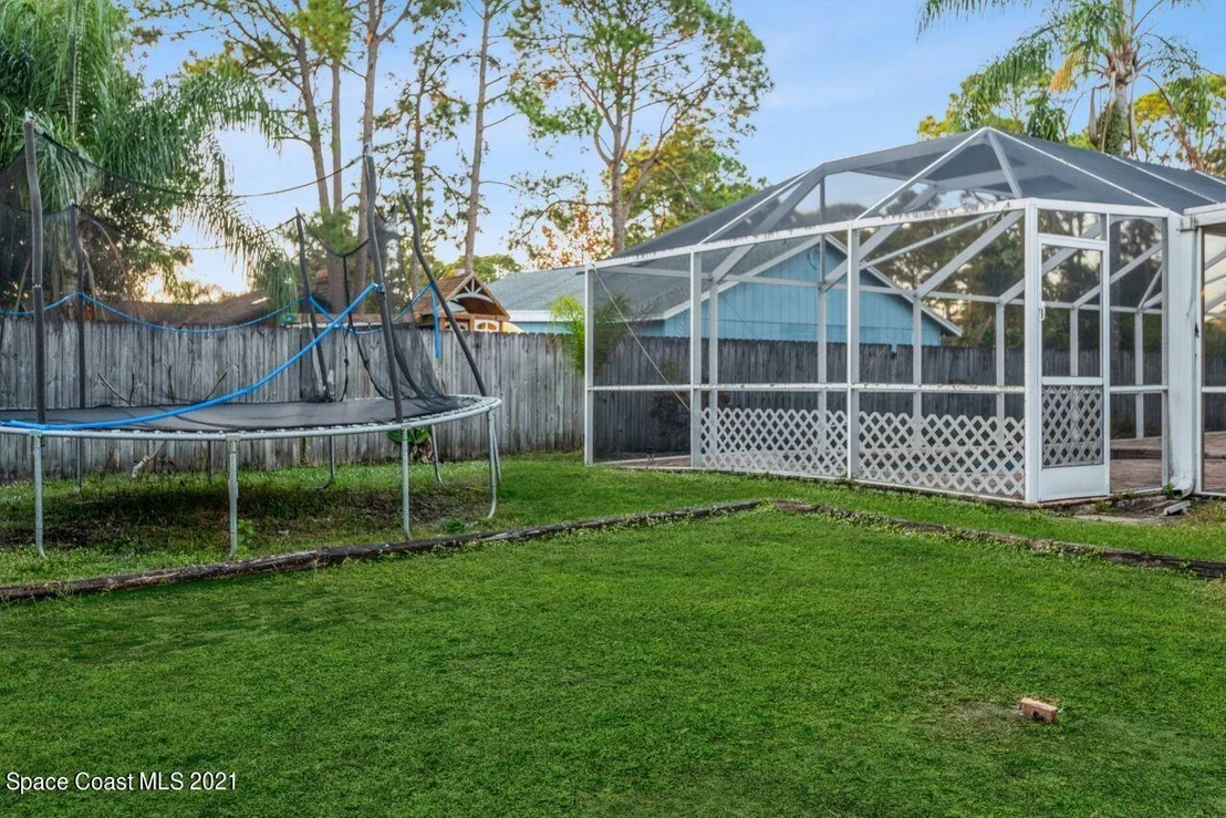 Photo of 7000 Pluto Avenue