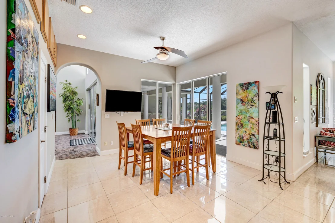 Photo of 5640 Willoughby Drive