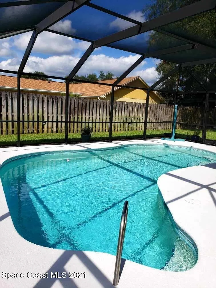 Photo of 1207 Meadow Lake Road