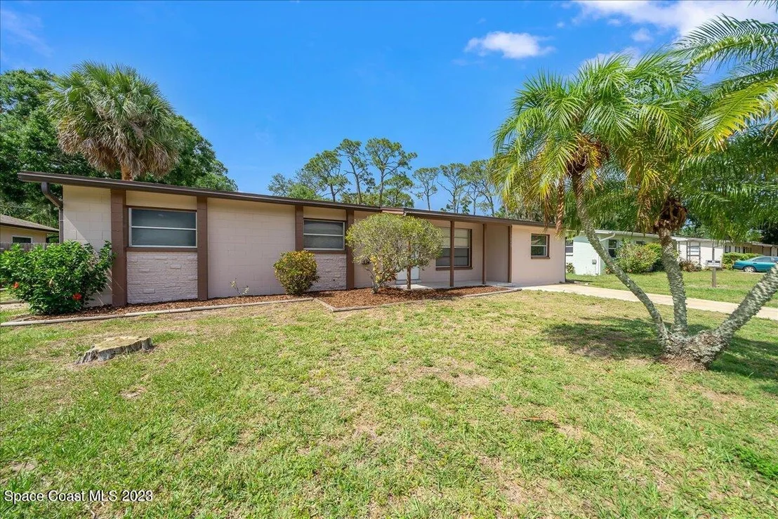 Photo of 1040 Bernice Road