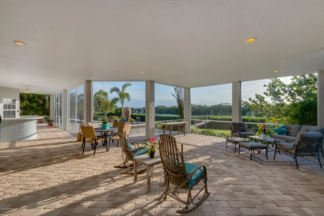Photo of 298 Lanternback Island Drive