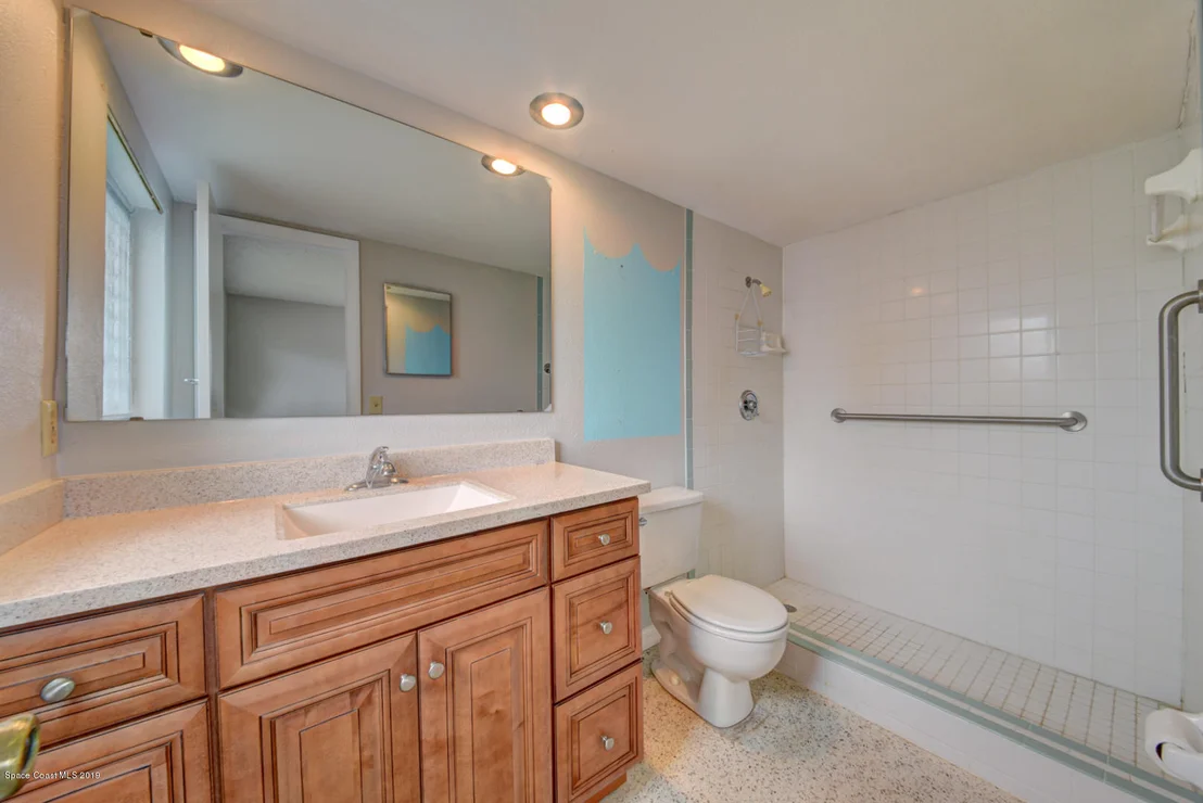 Photo of 909 Jefferson Road