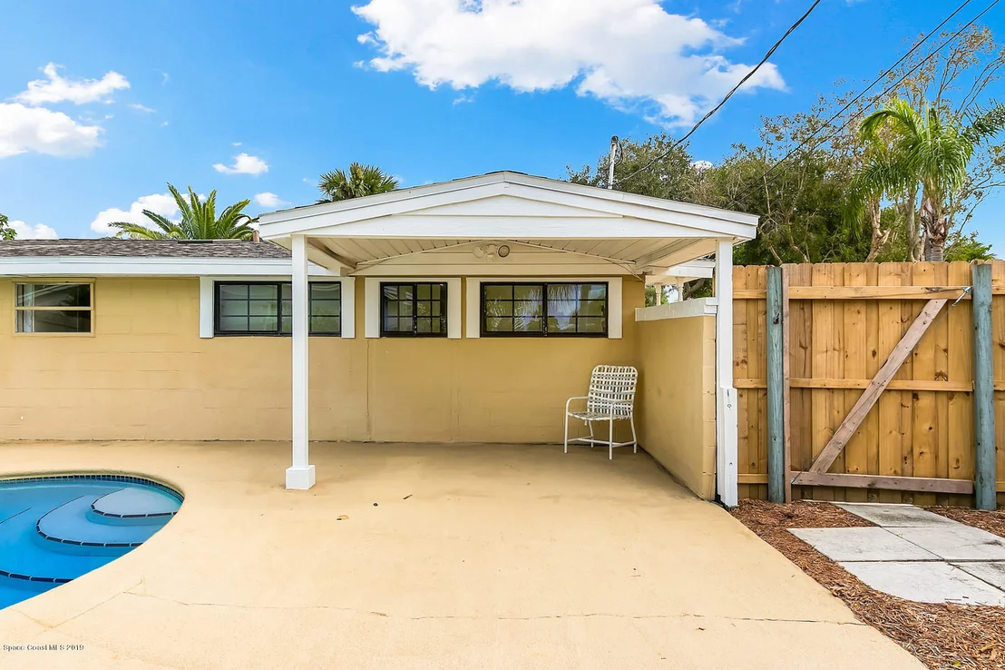 Photo of 2115 Palm Avenue