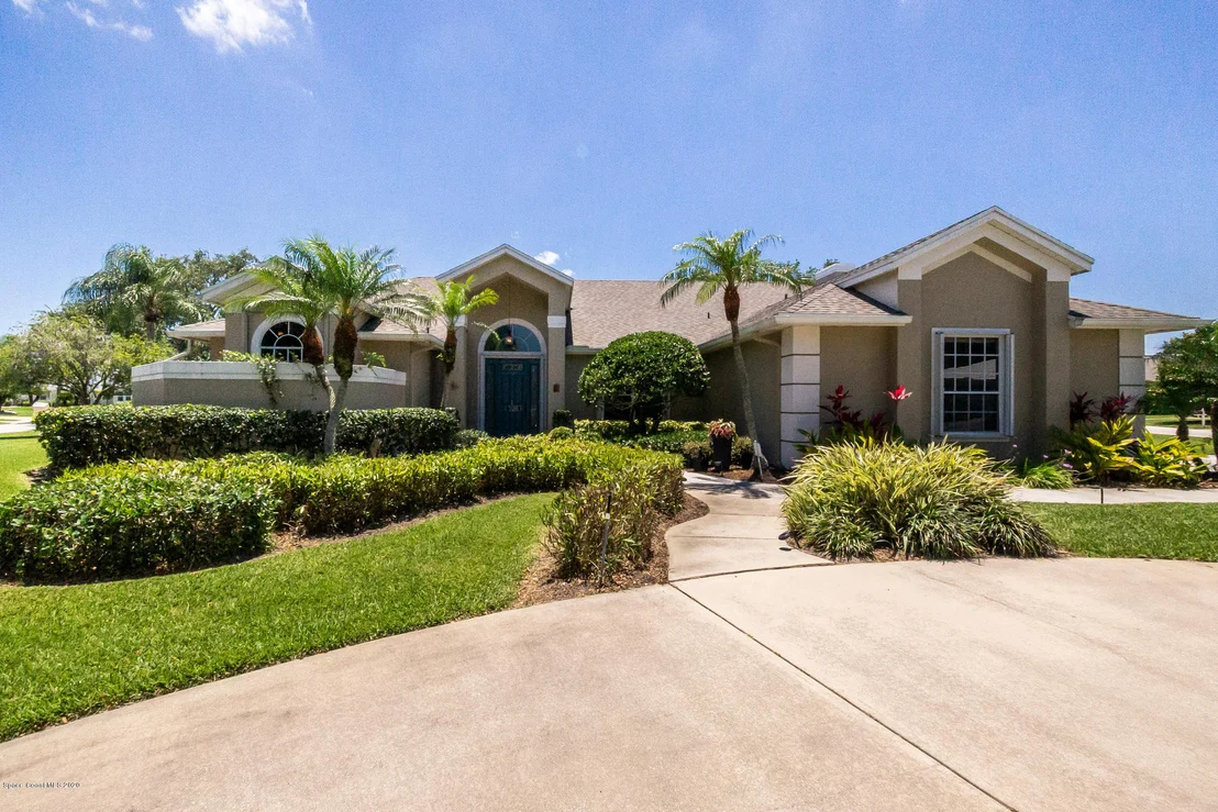 Photo of 528 Spring Lake Drive