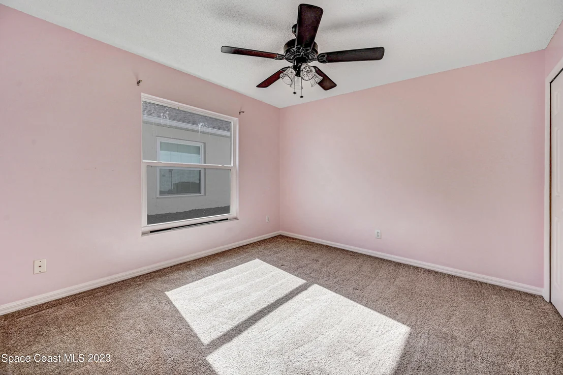 Photo of 895 Shaw Circle
