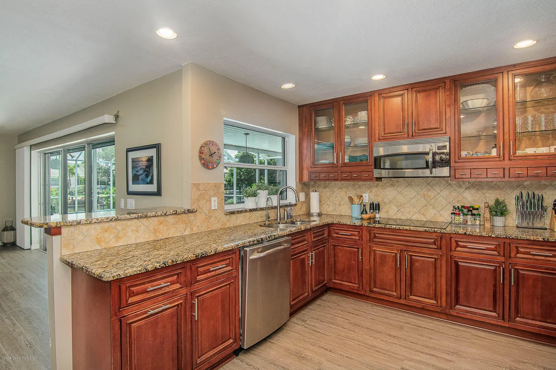 Photo of 485 Red Sail Way