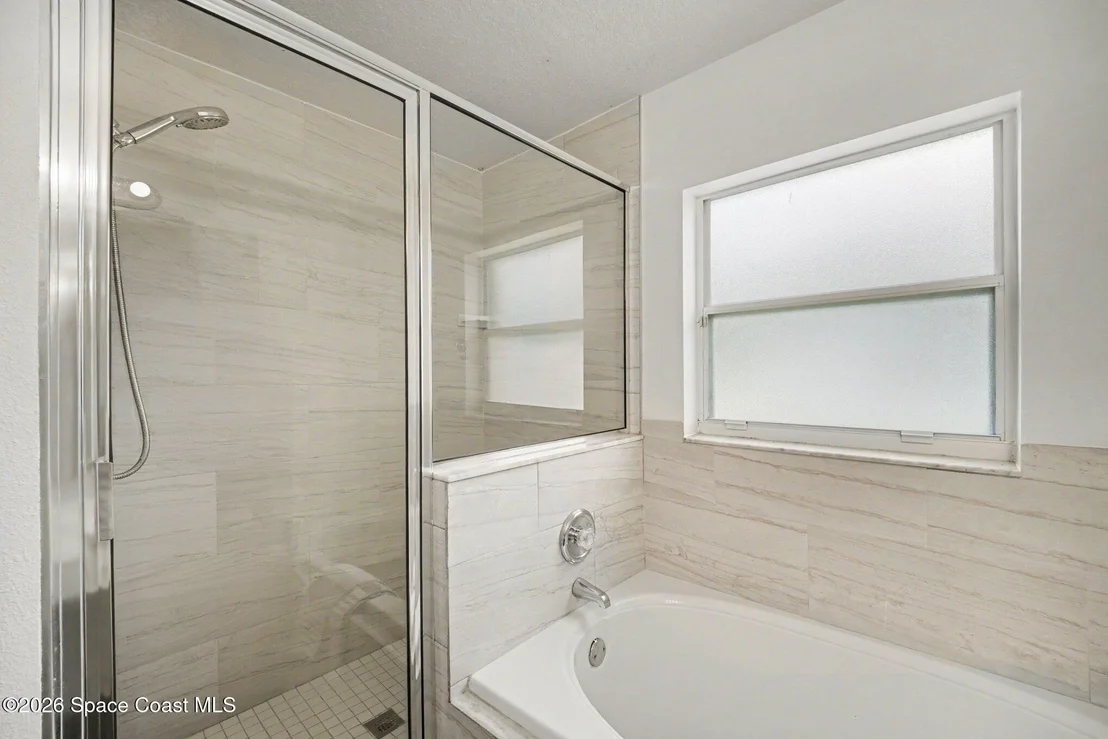 Photo of 2476 Hidden Pine Lane NE